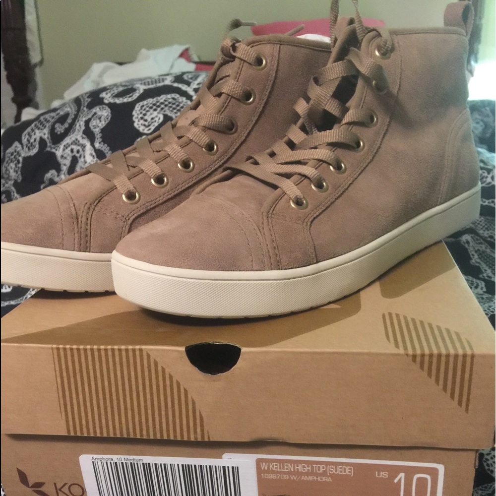 Koolaburra by Ugg. Size 10